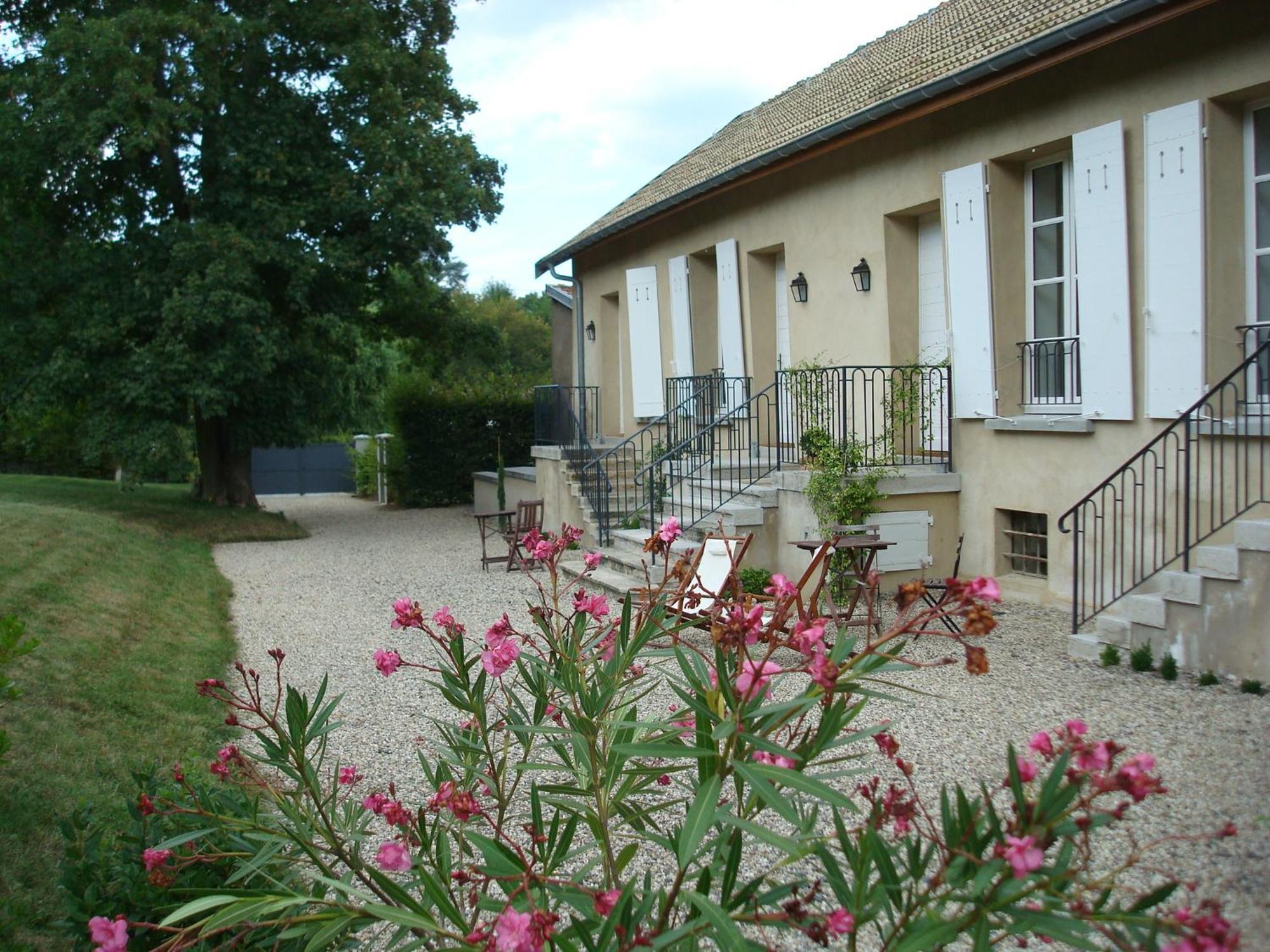 Les Communs Du Manoir Apartman Écully Kültér fotó