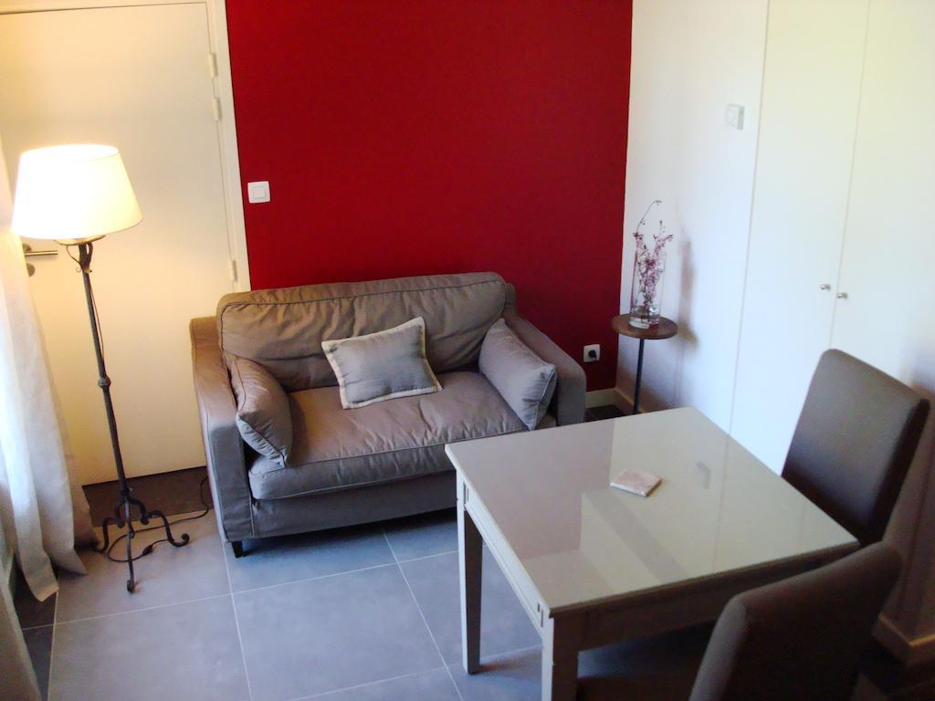 Les Communs Du Manoir Apartman Écully Kültér fotó